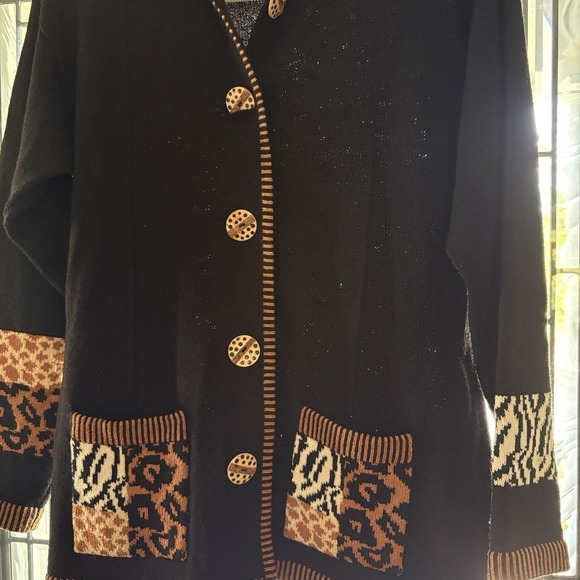Vintage Rich and Levy Cardigan Sweater Womens Black&Red Gold Pearl Buttons Sz L - Picture 11 of 14
